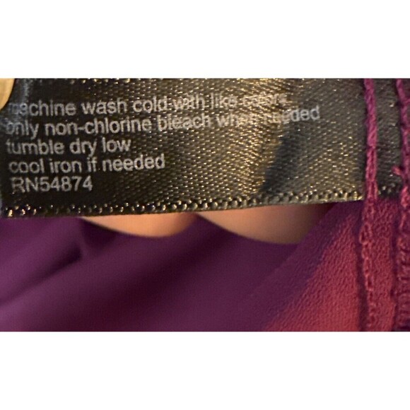 The Limited Womens V Neck Blouse Large Asymmetrical Hem Burgundy Corpcore Career - Picture 6 of 10